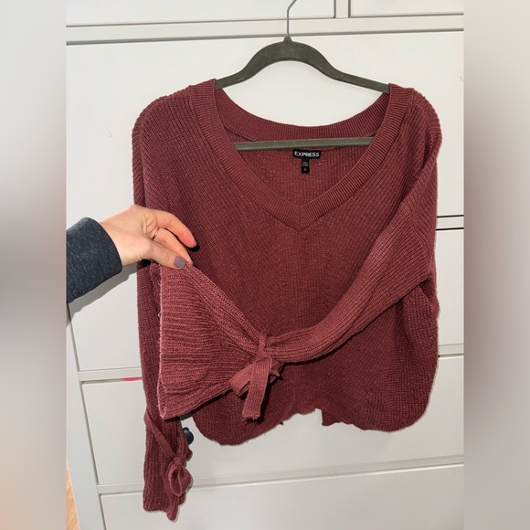 Express Bell Tie Sleeve Split Back Sweater - Picture 5 of 7